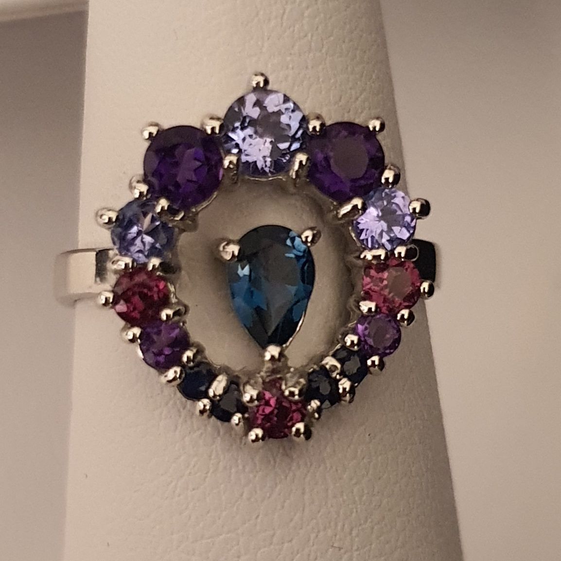 inel argint 925 cu topaz, tanzanite, rodolite si ametiste