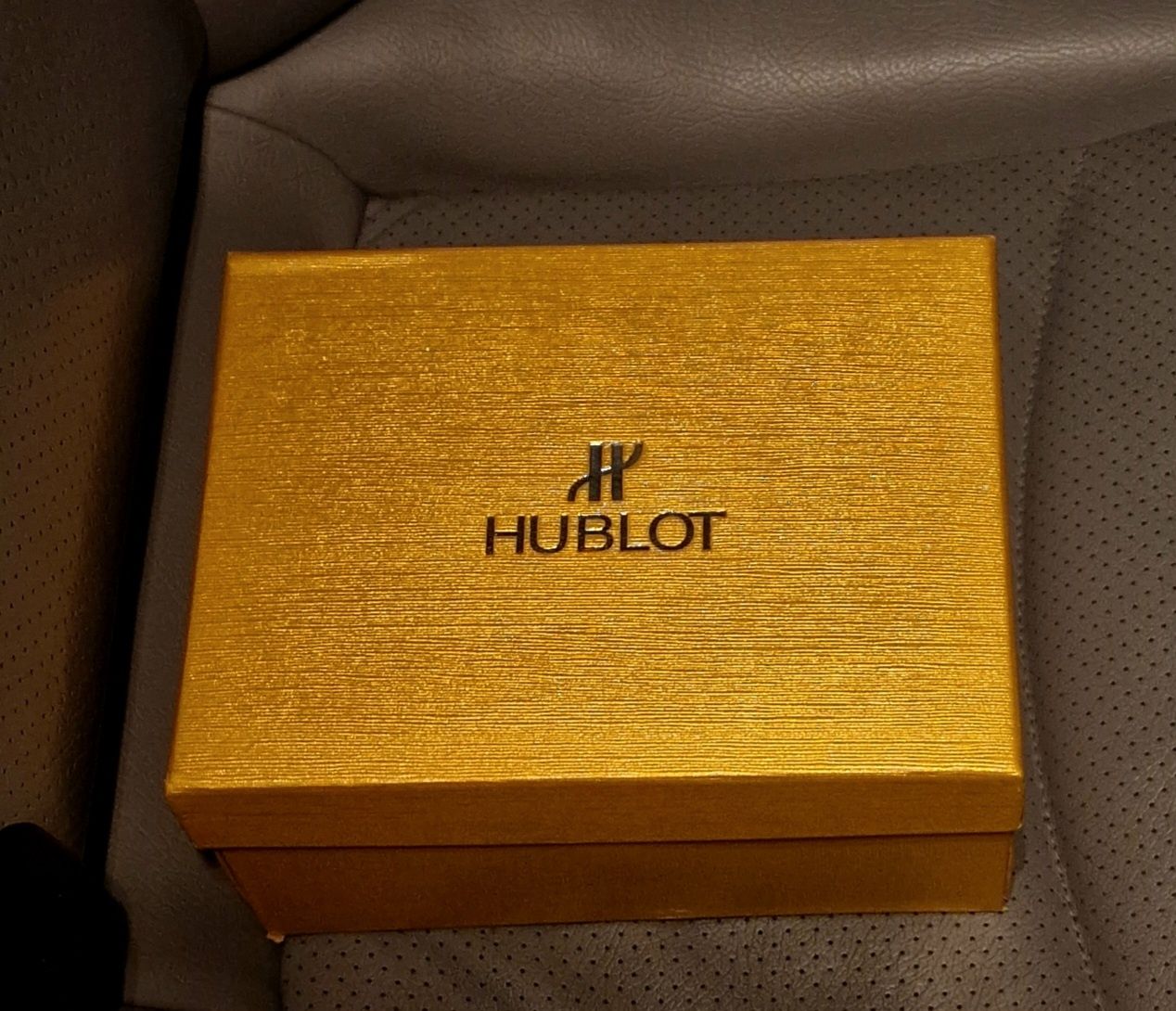 Часовник Hublot Geneve
