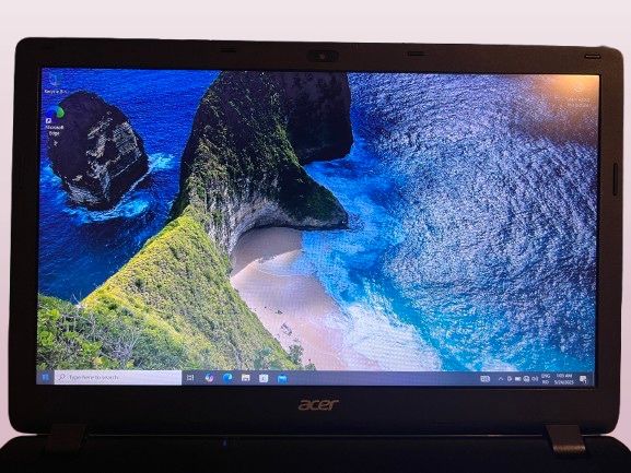 Laptop Acer Aspire ES1-571