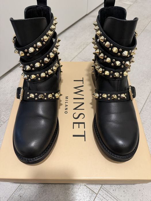 Кожени боти със златни елементи Twinset