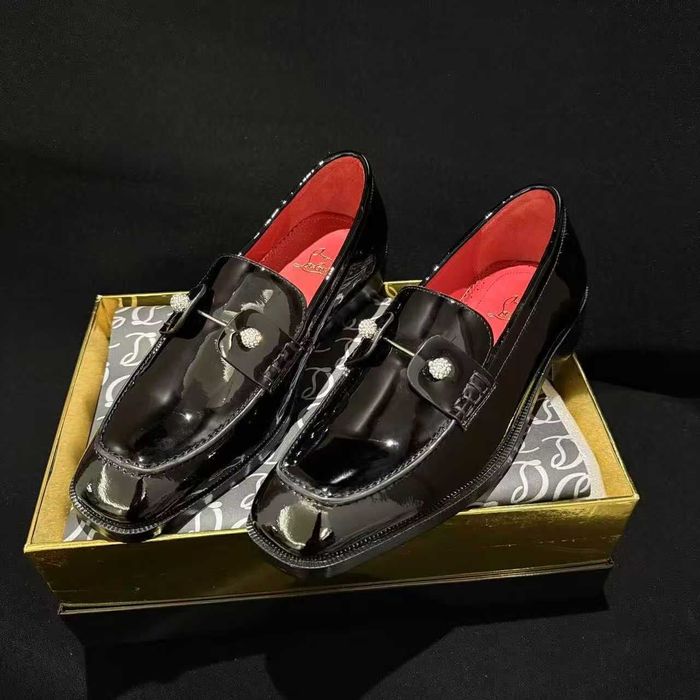 Pantofi piele lobotan 2025