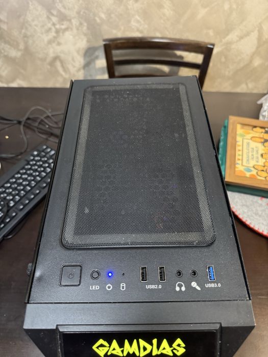 Геймърски компютър