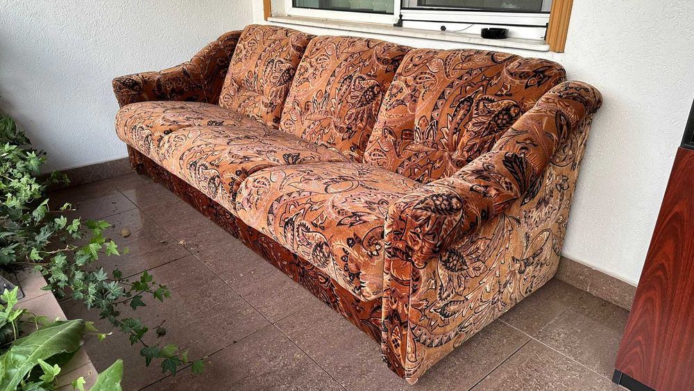 Canapea extensibila cu lada