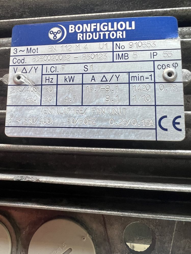 Червячен мотор-редуктор 4 kW 6.2 оборота