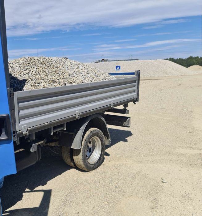 Pamant negru chișai pentru gazon