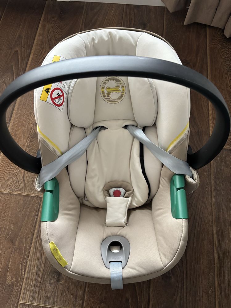 Cybex Стол за кола Aton S2 i-Size (0-13 кг.) Seashell Beige