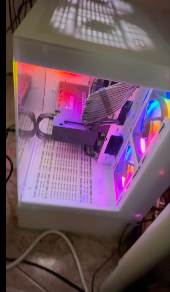 Геймърски Компютър - NVIDIA 4070