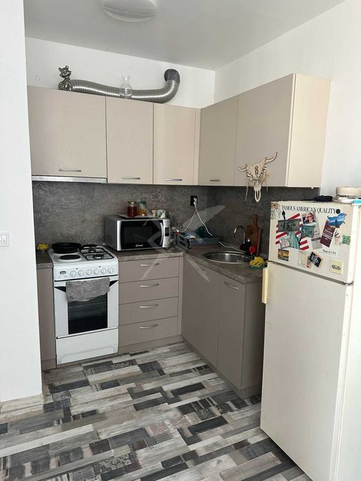 Продава се Двустаен апартамент в Бургас, Меден рудник - зона А - 7 кв.м за 9643 €/кв.м - Снимка #1