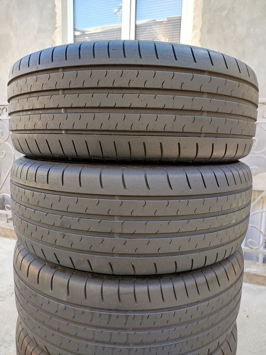 235 60 R18 Shina Toyo