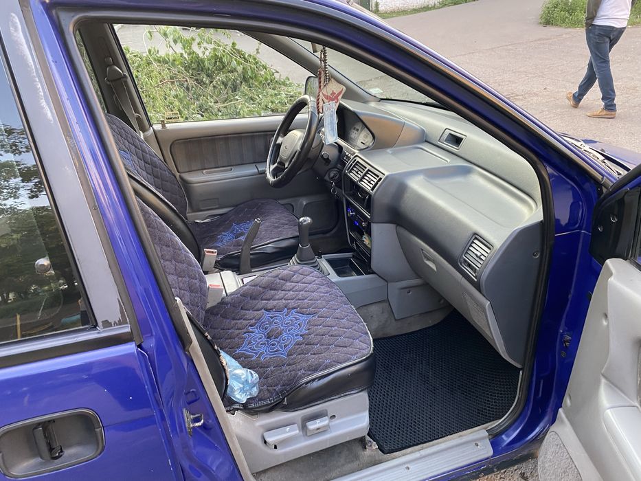 Продам митсубиси спейс раннер