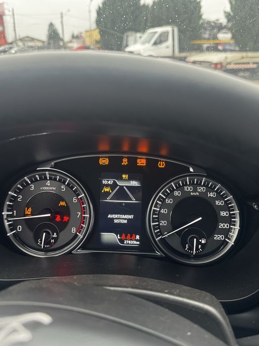 Suzuki SX4 S-Cross Hybrid AVARIAT!!