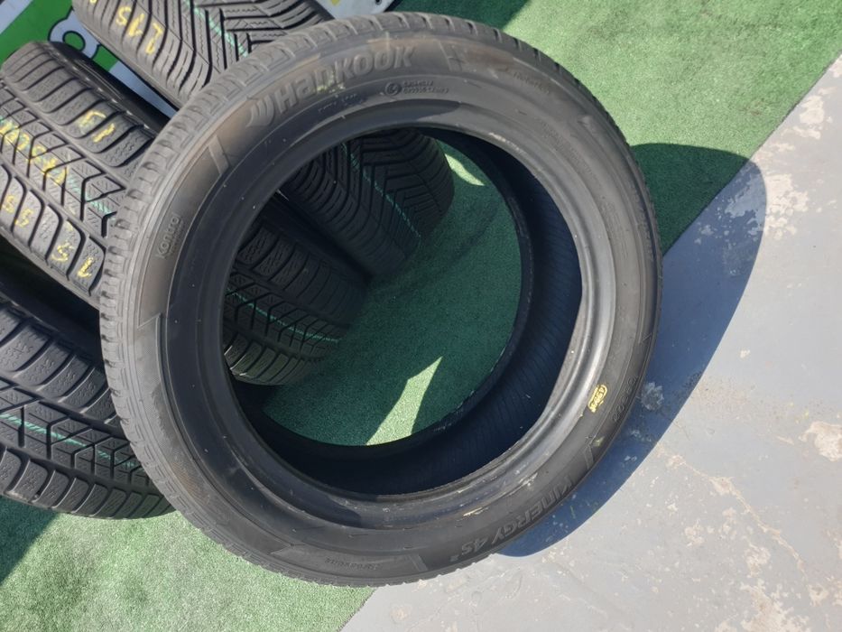 215.55.17 2x Pirelli 2x Hankook