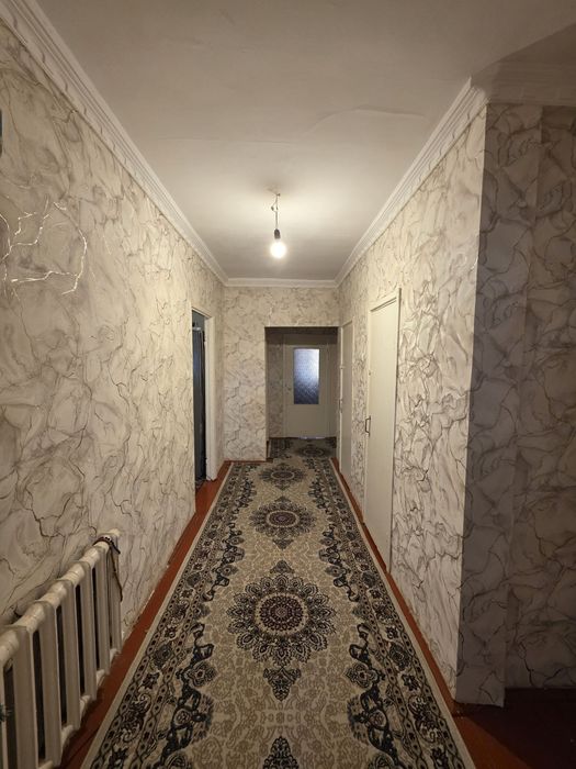 Квартира сотилади 2 хона Трохлиснекдан 1 етаж