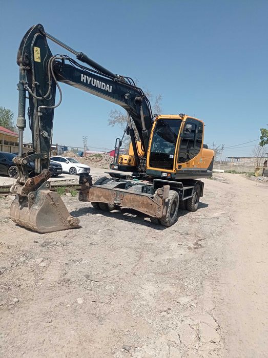 Услуга Экскаватора Xyunday 
Экскаватор арендага берилади Xyunday 140.