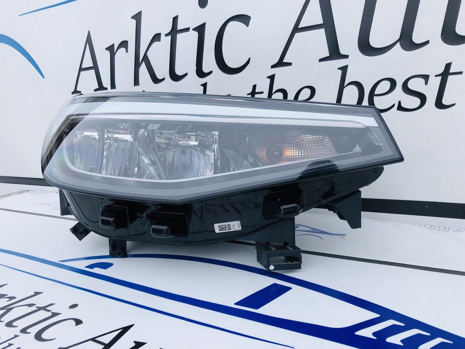 Far dreapta Full Led VW ID 4 cod 11B941006A