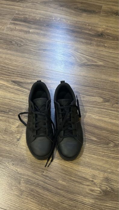 Adidasi Adidas marimea 43