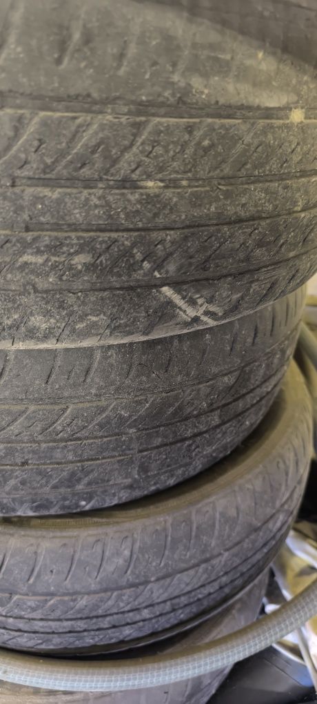 Продам шины 185/65R14