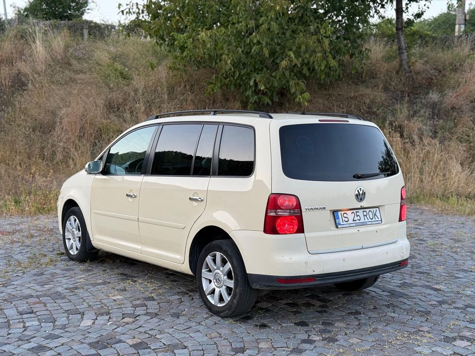 VW Touran Facelift 2008 - 1.9 TDI -Cutie Automata DSG