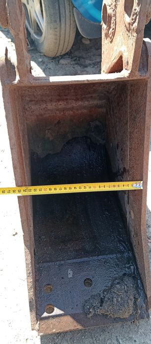 Cupa buldoexcavator JCB