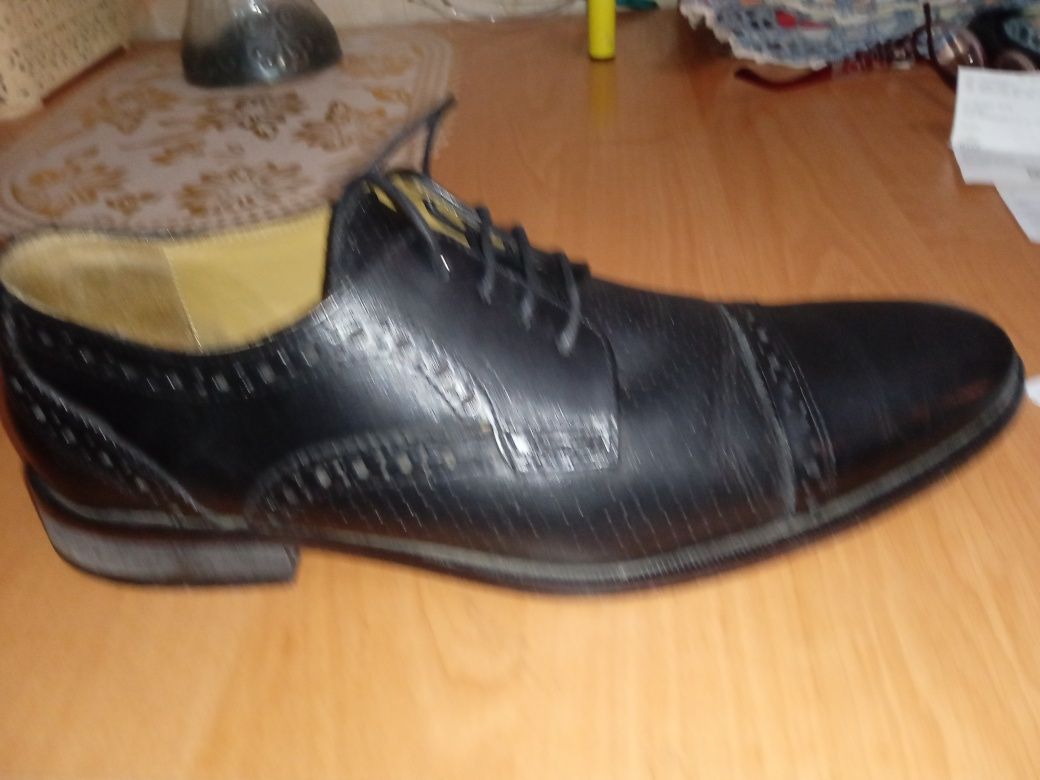 Ботинки теплые  туфли чистая кожа 39-40  размер