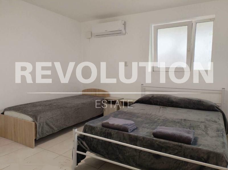 Дава се под наем Двустаен апартамент в Варна, Левски - 50 кв.м за 300 € - Снимка #3