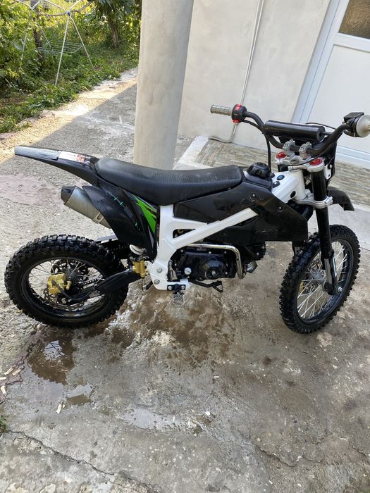 Vand cross kxd 125cc automat