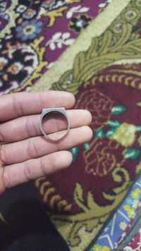 Срочно продается кольцо из серебра