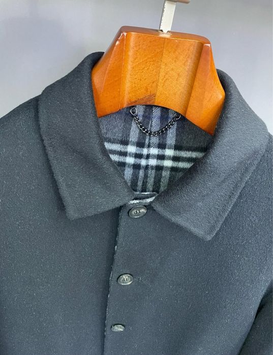 Palton Burberry , calitate premium , pe comanda , nou , M