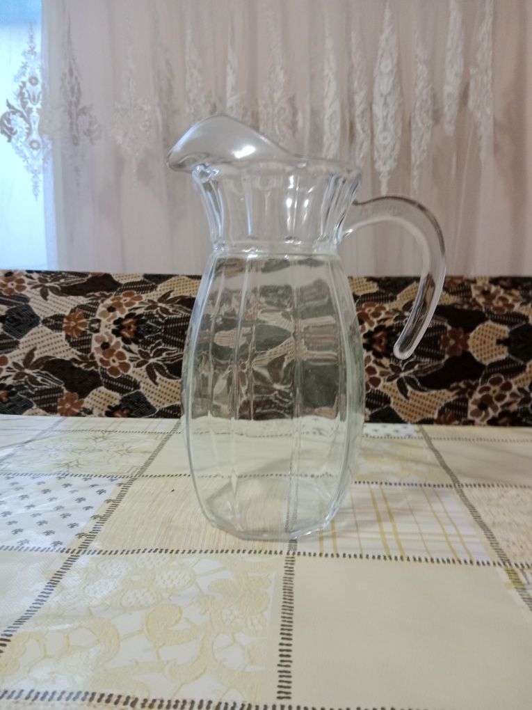 Продам графин для напитков