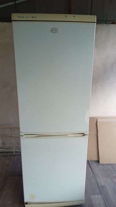 Продам холодильник состояние нормально