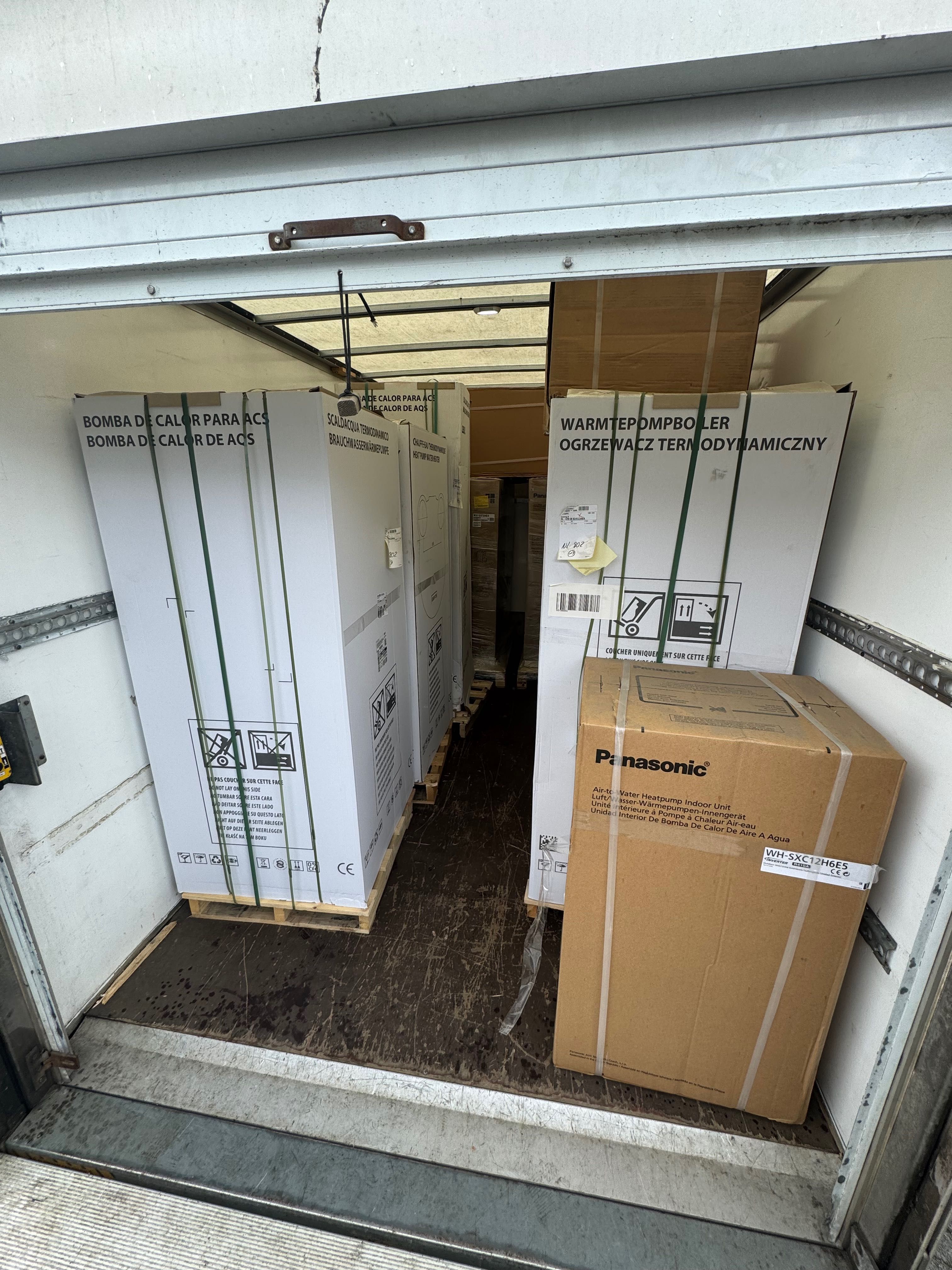 Set 6  x  Boiler cu pompă de căldură PANASONIC, PAW-DHW200F - 200L