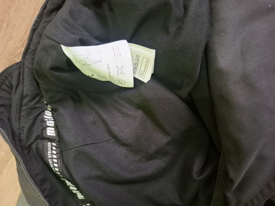 Salopeta engelbert strauss cu piept captusita