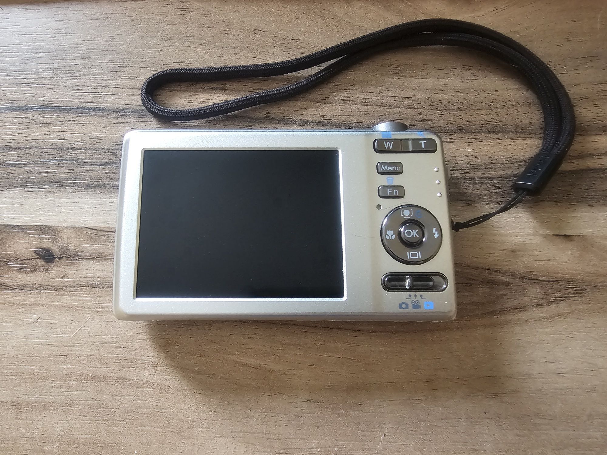 Дигитална камера Medion MD86350/Life P43015, 14MP , батерия и SD карта