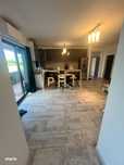 Apartament de vanzare, 3 camere, 68 mp, cu balcon si parcare -  zona T