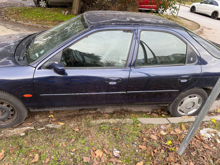 Ford Mondeo на части