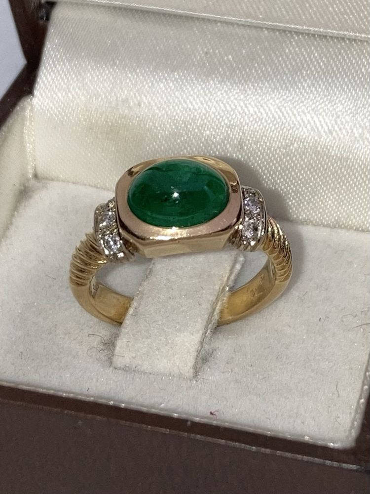 Inel aur galben 18kt.cu smarald si diamante