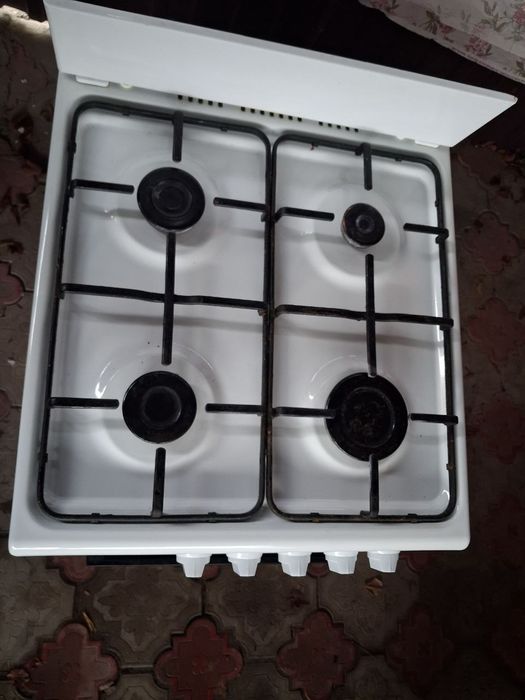 Продам газ плиту