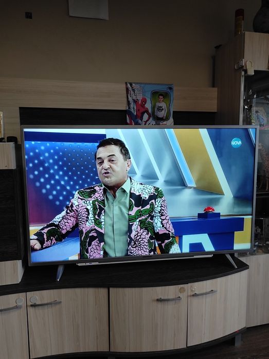 Смарт Телевизор GRINDING 55 инча Ultra HD 4K