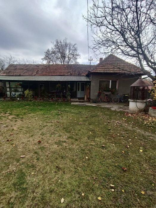 OPORTUNITATE! Casa de vanzare + teren in comuna Sacadat, Bihor
