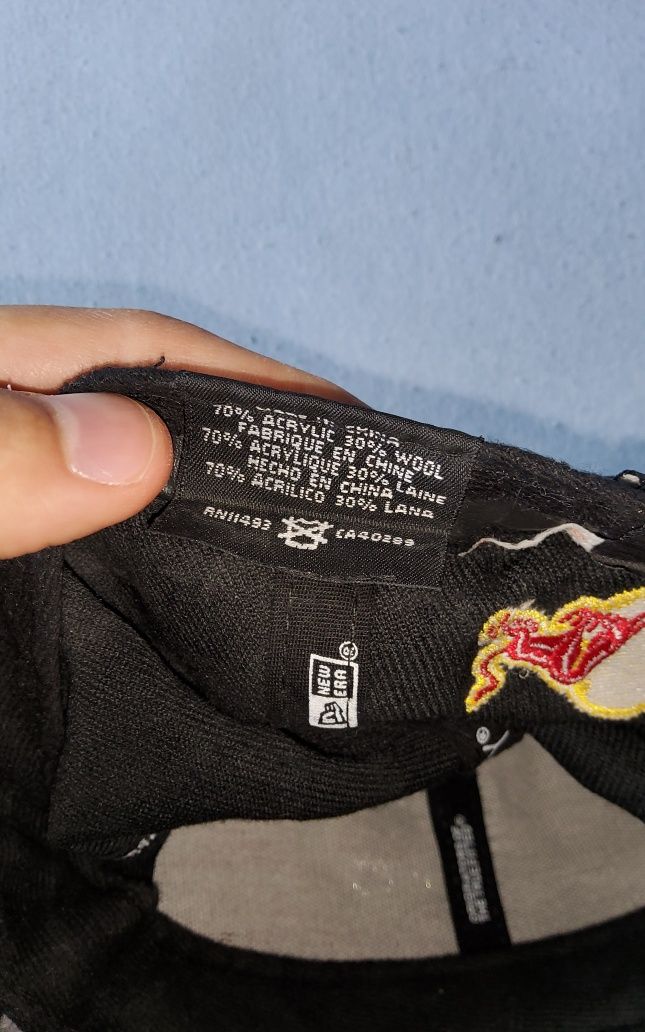 КАТО НОВА! Оригинална Унисекс шапка New Era RedBull Racing