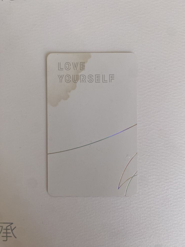 Vând Album BTS Love Yourself: Her (Versiunea L)