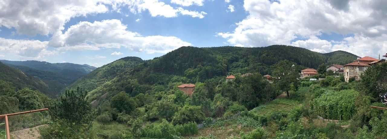 Триетажна къща в село Момчиловци - Собственик