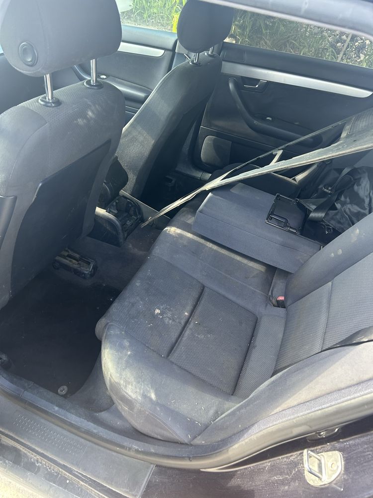 Продавам ауди а4 б6 2.5TDI 163 4x4 на части