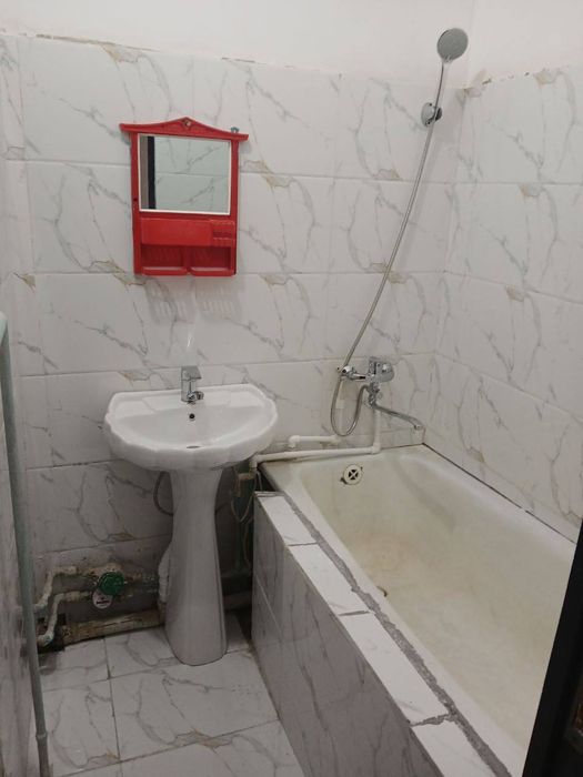 Срочно 2 хонали 4 каватдан панельный квартира 5микро-район