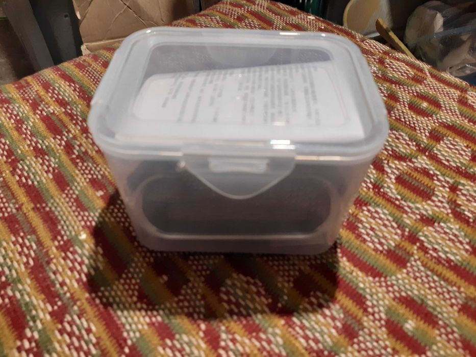 Комбиниран цифров уред за вода / антифриз и напрежение.