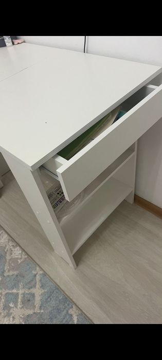 Продам стол в отличном состоянии