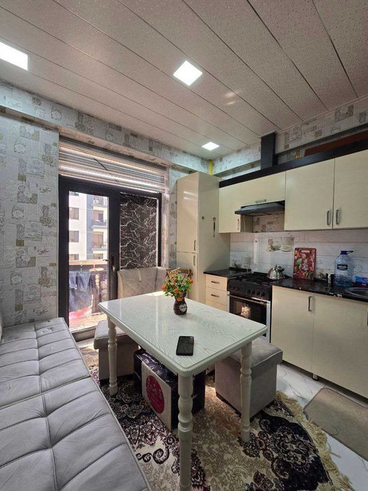 2х комнатная квартира на 6 этаже 47кв/м, в Самарканде