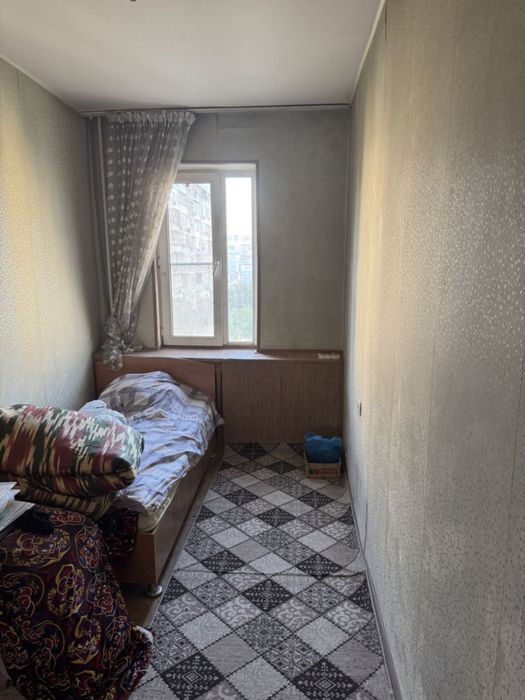 Продаю квартиру в Мирза Улугбекском районе Паркентский 3х комнатная