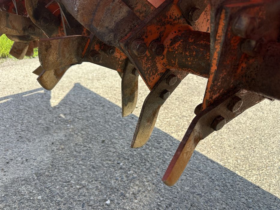 Freză de pământ . Recent adusă!