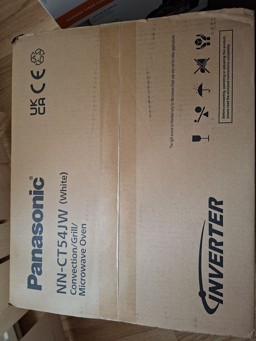 Cuptor cu microunde și grill